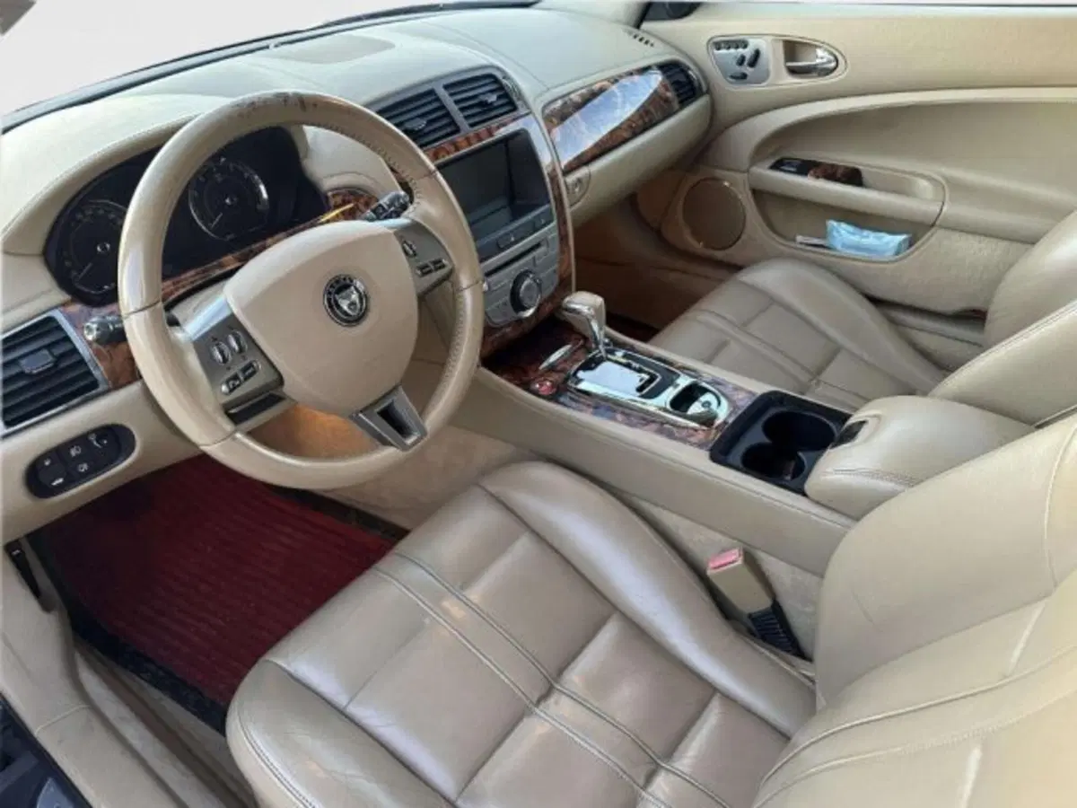 Jaguar XK usata a Siena (10)