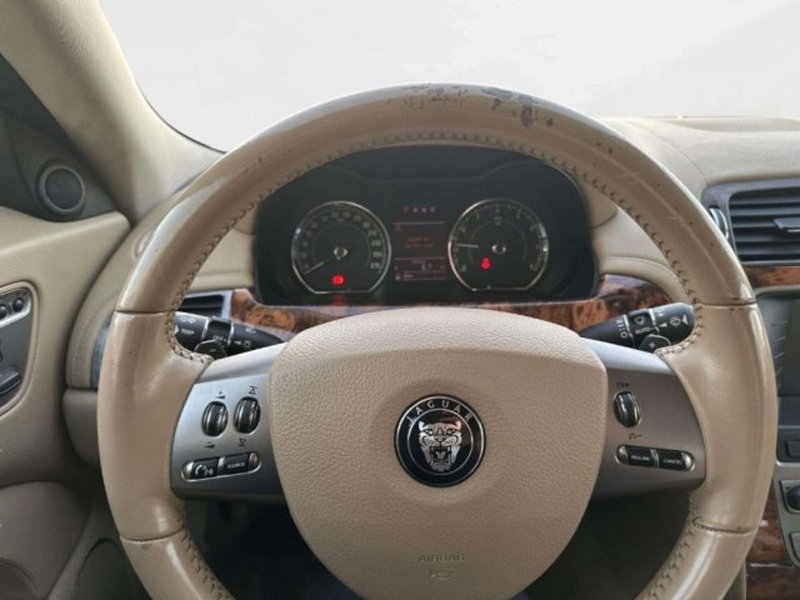Jaguar XK usata a Siena (12)