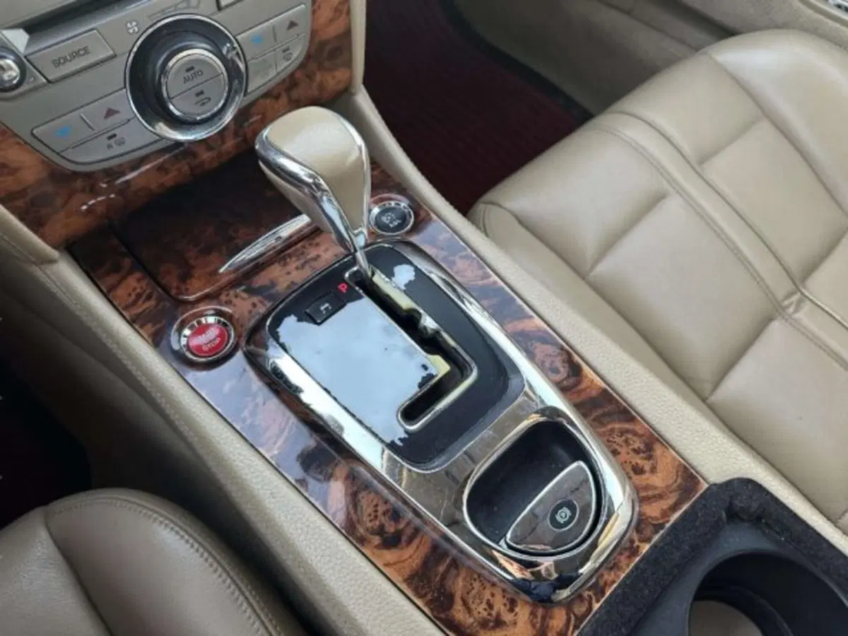 Jaguar XK usata a Siena (14)