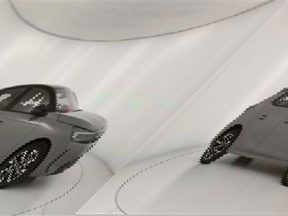 Opel Corsa nuova a Bari (10)