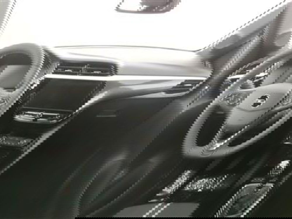 Opel Corsa nuova a Bari (15)