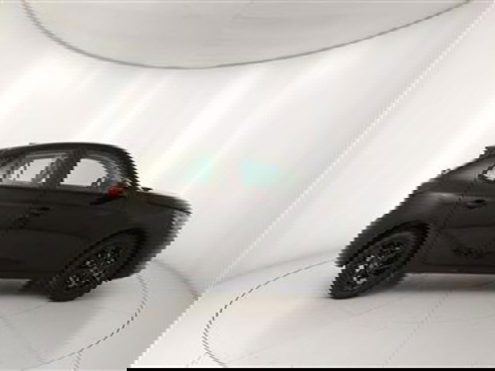 Opel Corsa nuova a Bari (9)