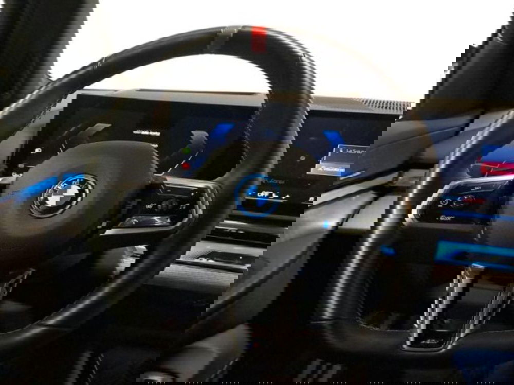 BMW i5 Touring usata a Verona (13)