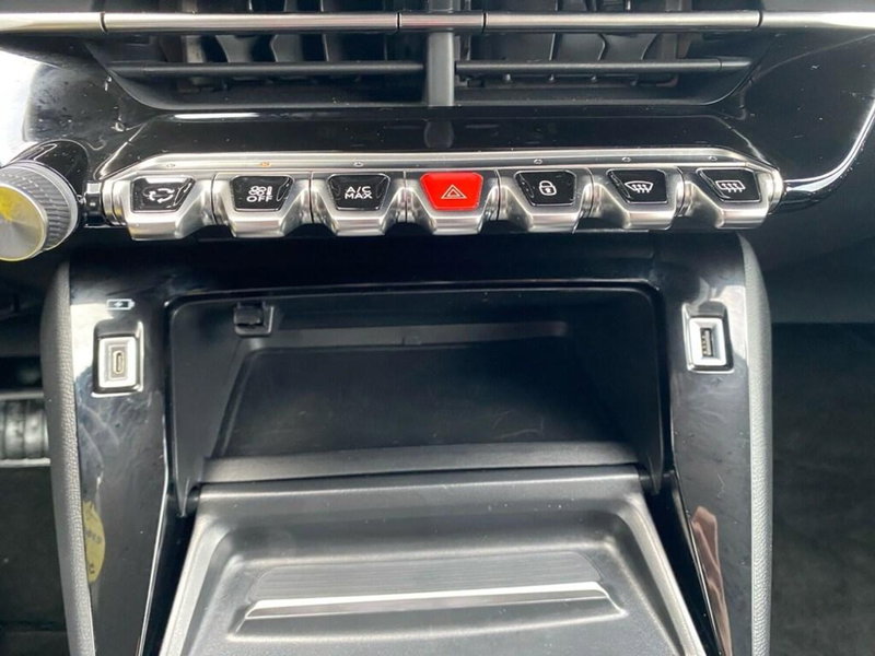 Peugeot 208 usata a Torino (11)