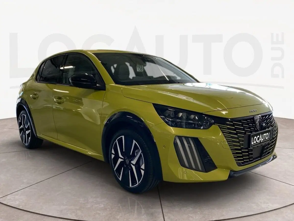 Peugeot 208 nuova a Torino (3)
