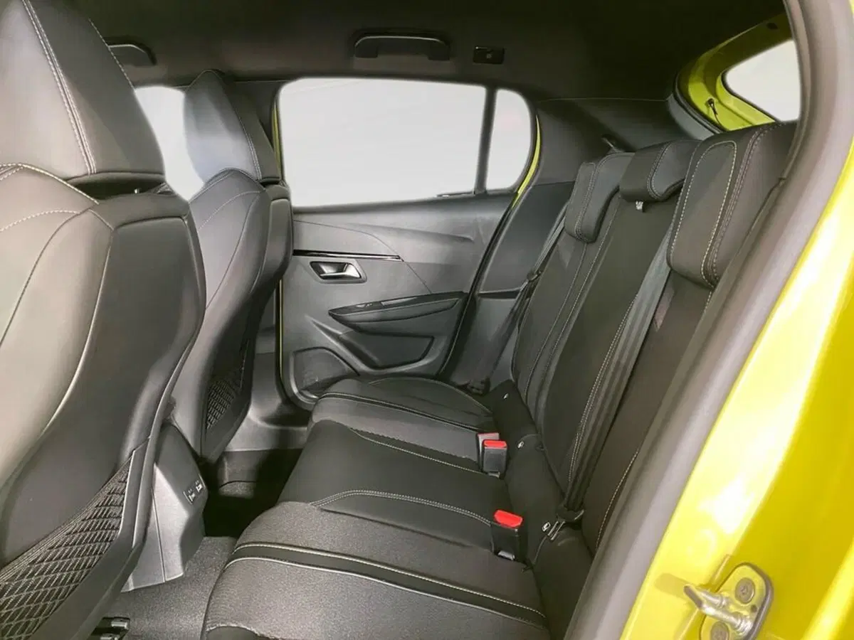 Peugeot 208 nuova a Torino (8)