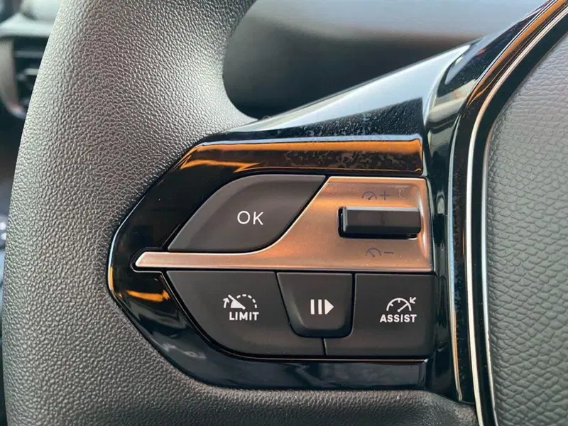 Peugeot Partner Furgone nuova a Torino (12)