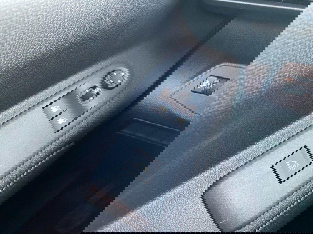 Peugeot Partner Furgone nuova a Torino (14)