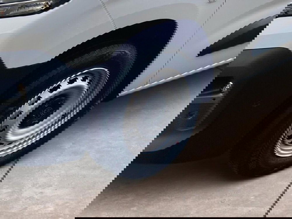 Peugeot Partner Furgone nuova a Torino (15)