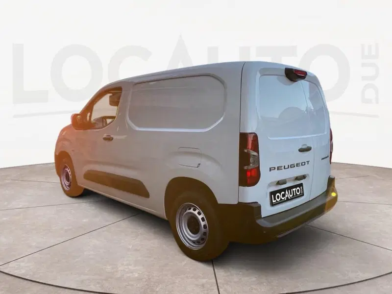 Peugeot Partner Furgone nuova a Torino (5)