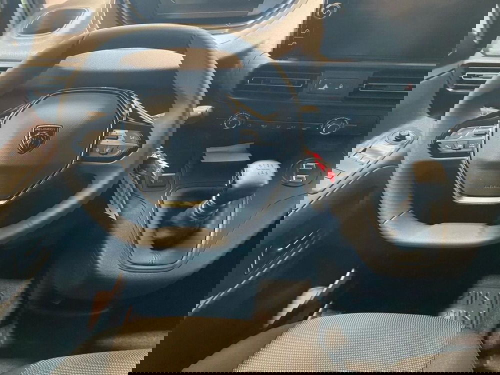 Peugeot Partner Furgone nuova a Torino (6)