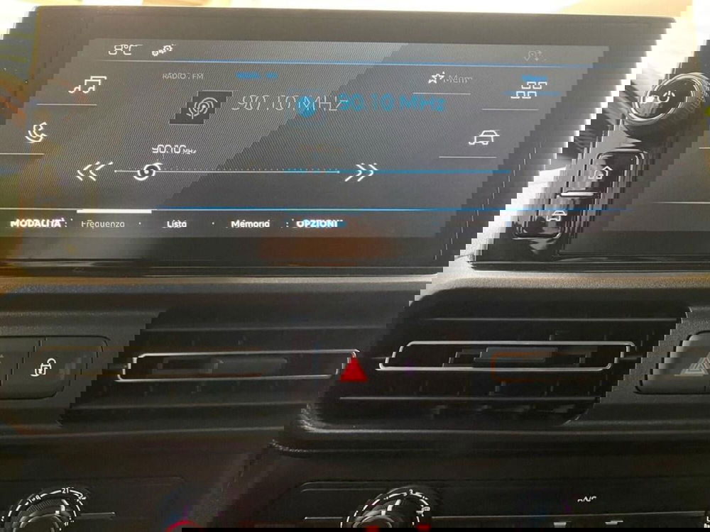 Peugeot Partner Furgone nuova a Torino (9)