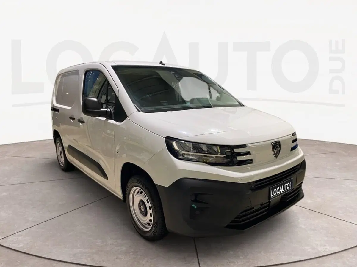Peugeot Partner Furgone nuova a Torino (3)