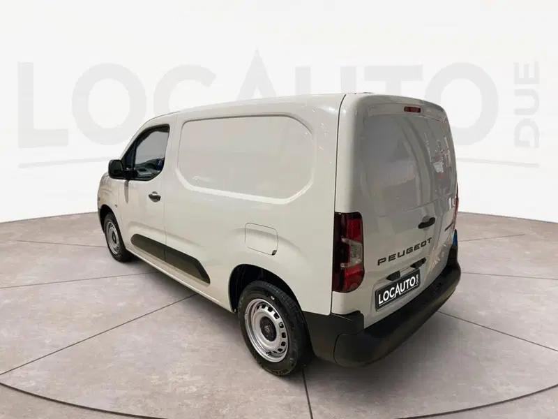 Peugeot Partner Furgone nuova a Torino (5)