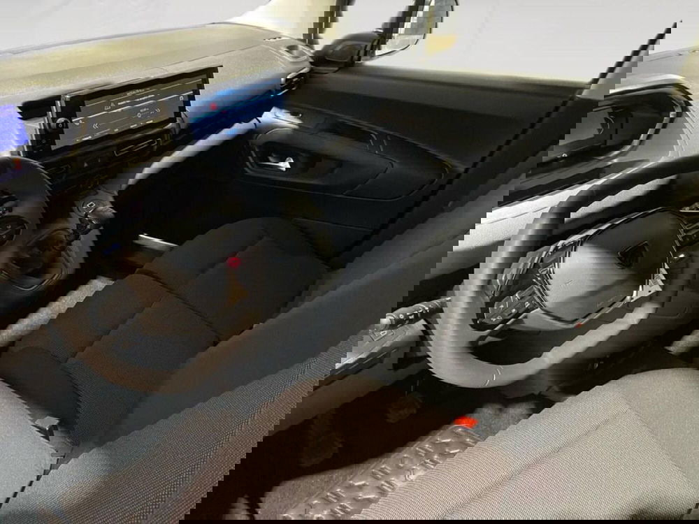 Peugeot Partner Furgone nuova a Torino (6)