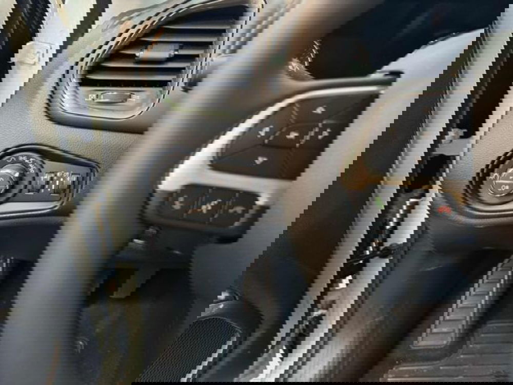 Jeep Renegade nuova a Vercelli (16)