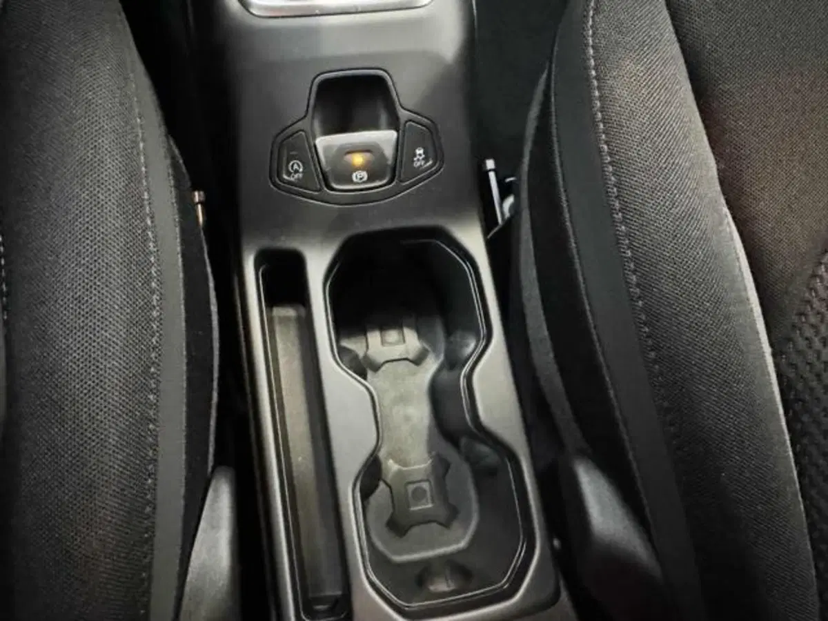 Jeep Renegade nuova a Vercelli (18)