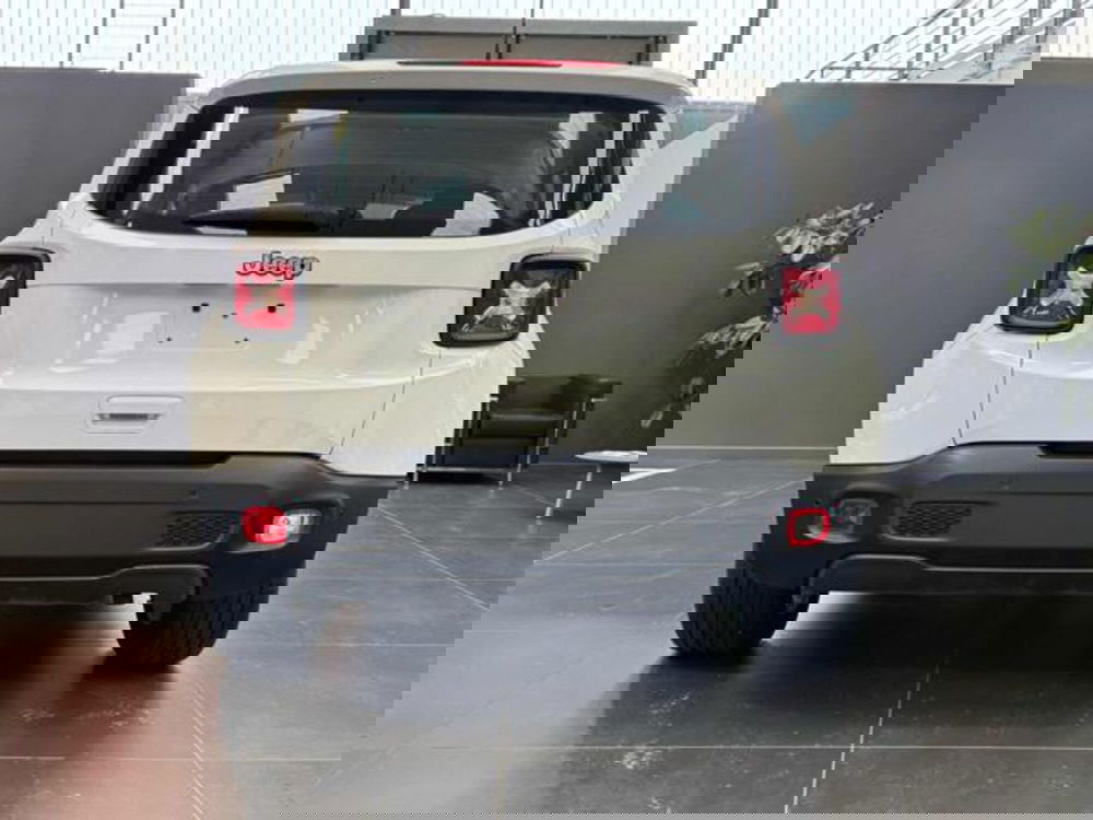 Jeep Renegade nuova a Vercelli (6)