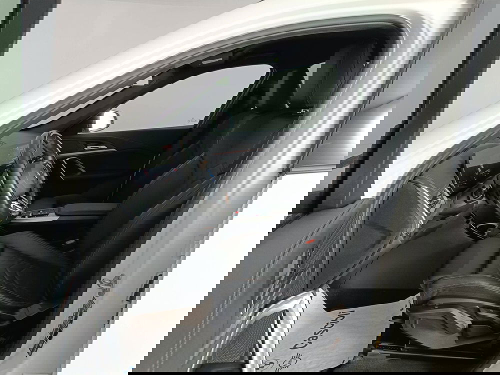 BMW iX1 usata a Ascoli Piceno (8)