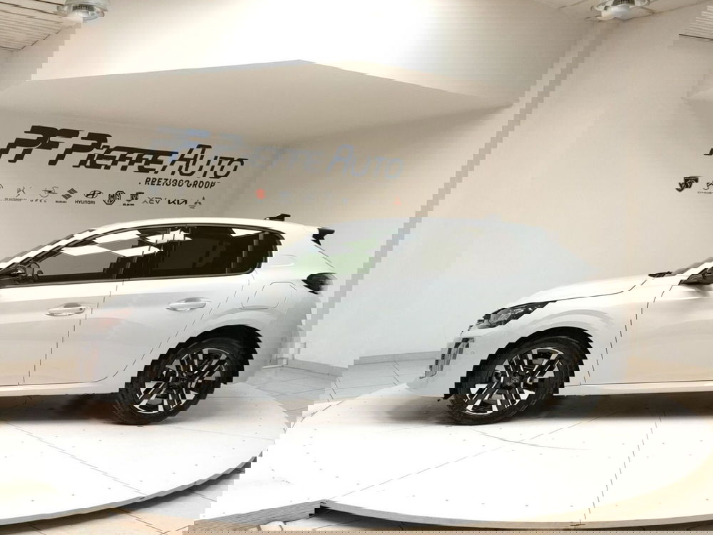 Peugeot 208 nuova a L'Aquila (2)