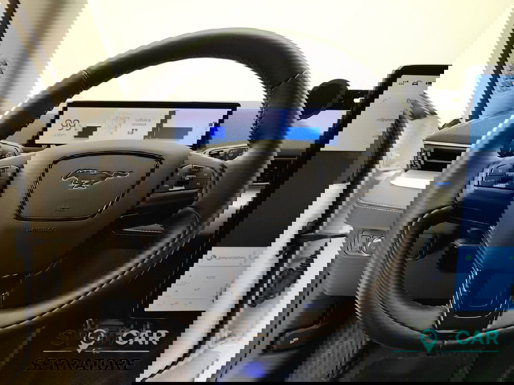 Ford Mustang Mach-E usata a Como (17)