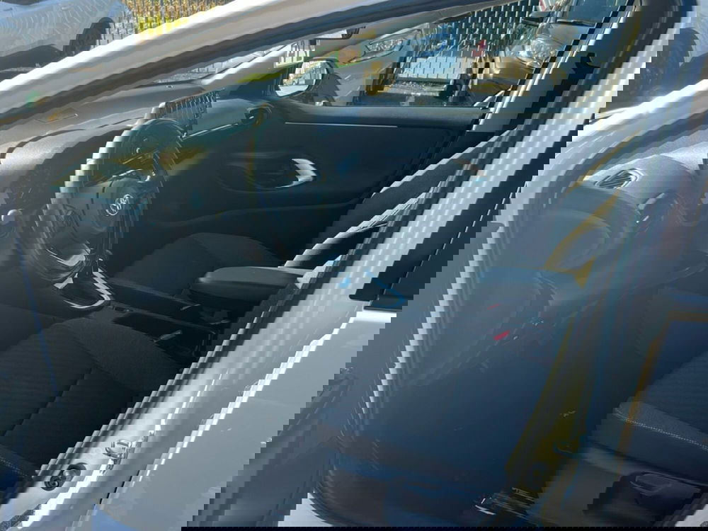 Toyota Yaris usata a Milano (10)