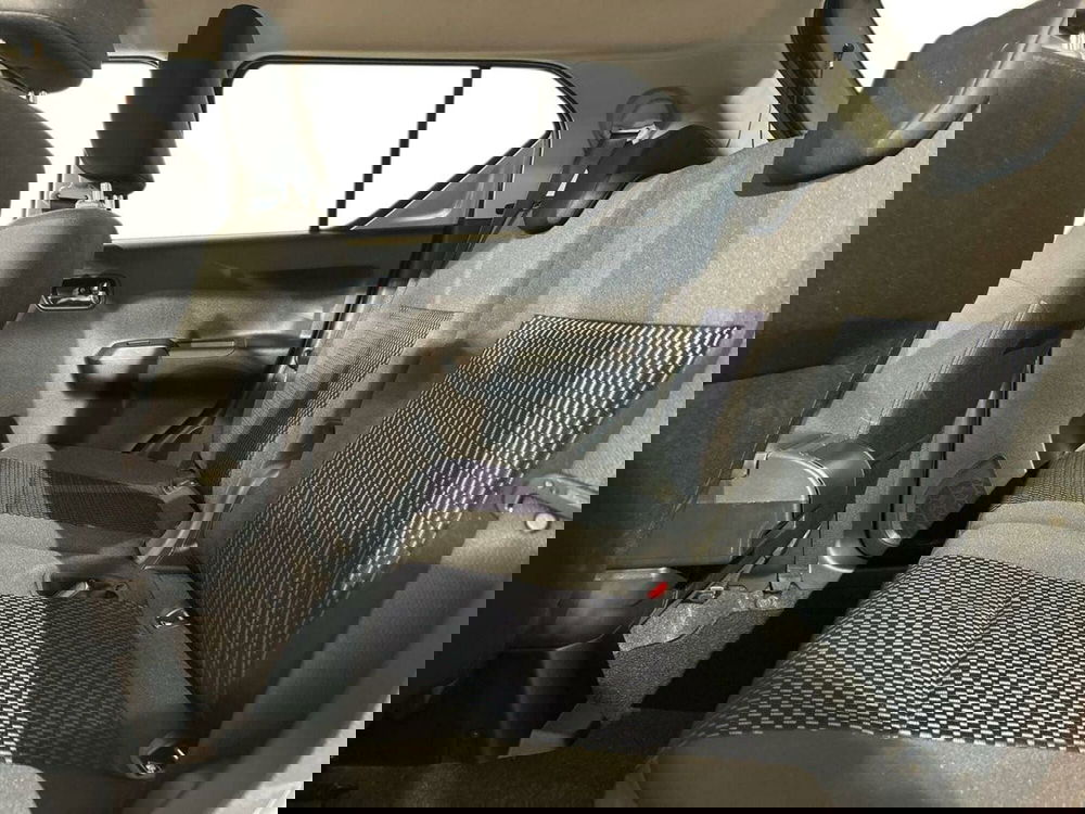 Suzuki Ignis usata a Lecco (11)