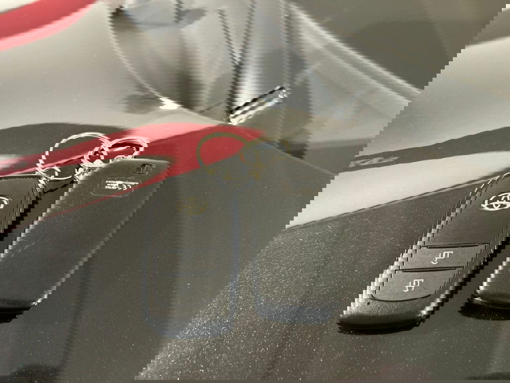 Toyota Yaris Cross usata a Lecco (15)