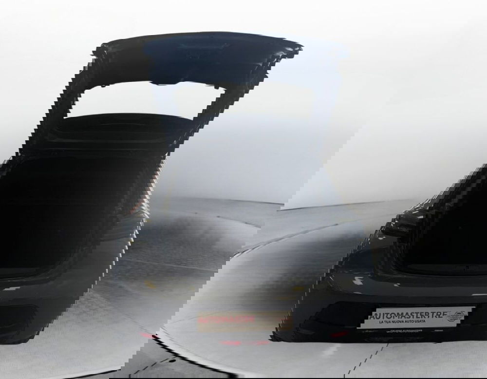 Peugeot 208 nuova a Ferrara (9)