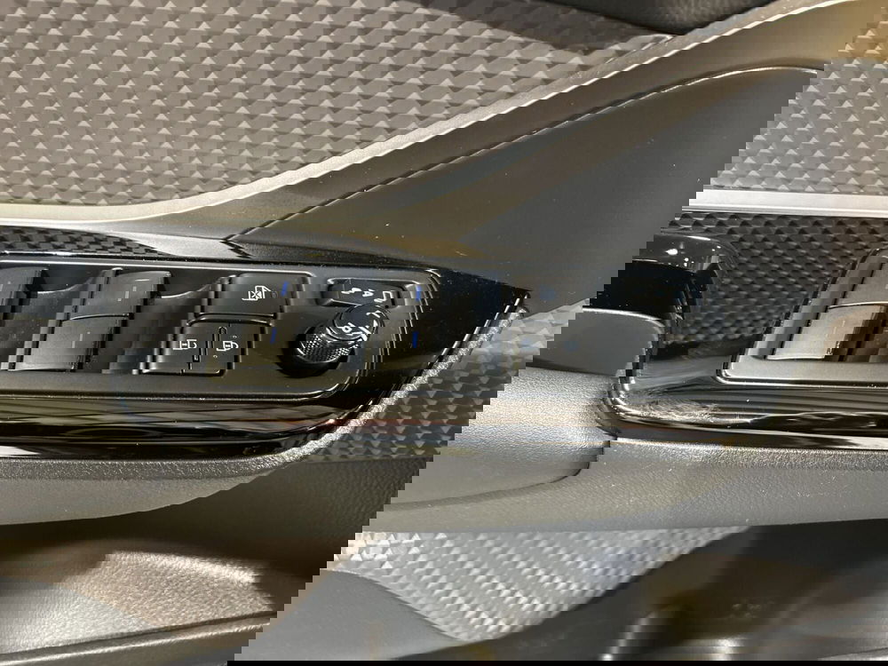 Toyota Toyota C-HR usata a Brescia (5)