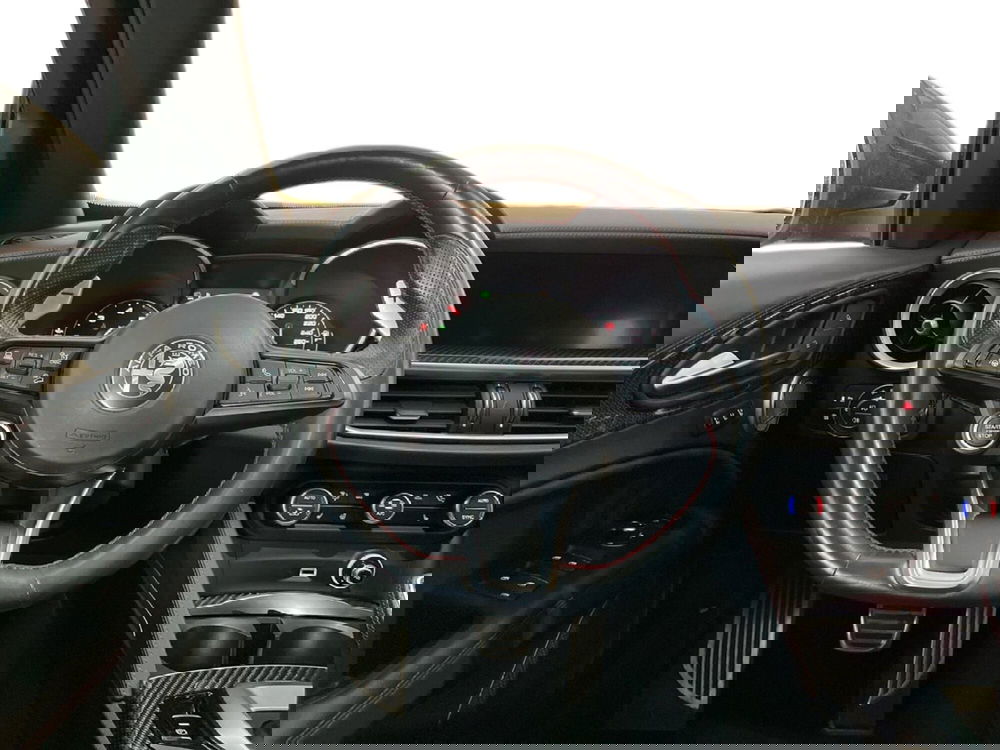 Alfa Romeo Stelvio usata a Torino (12)