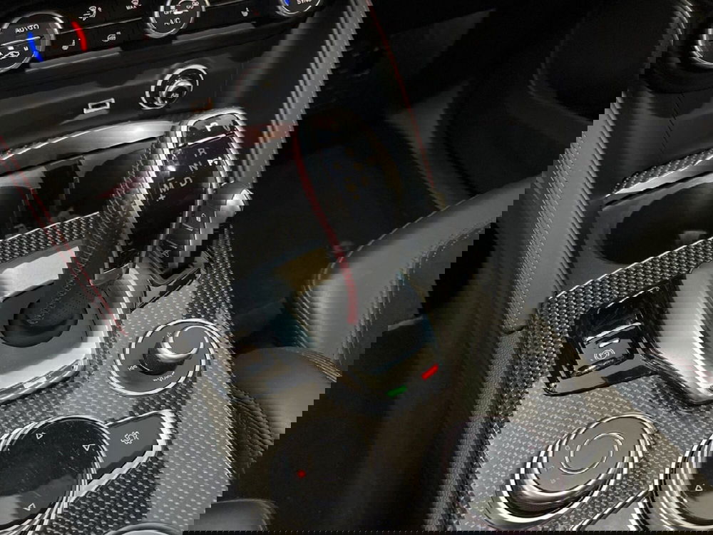 Alfa Romeo Stelvio usata a Torino (14)