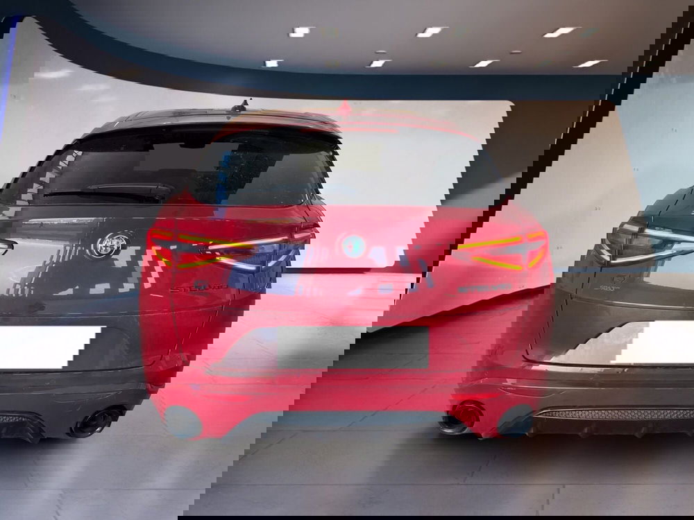 Alfa Romeo Stelvio usata a Torino (5)