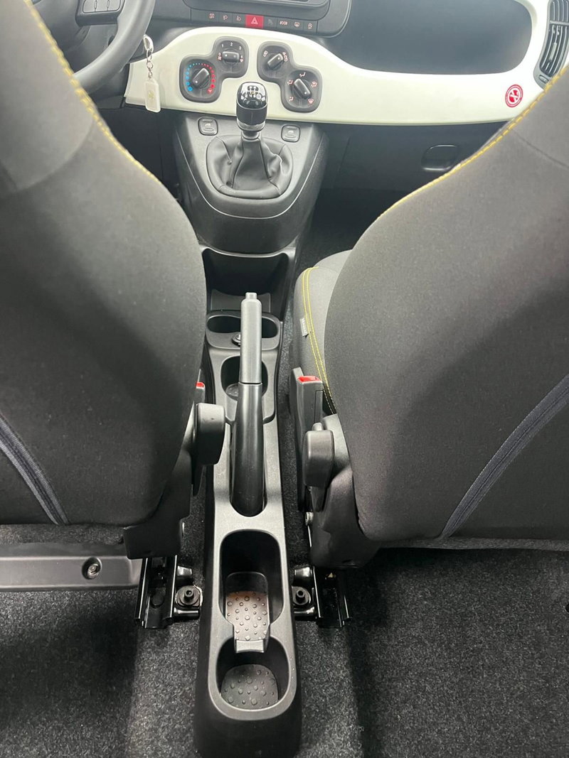 Fiat Panda Cross usata a Milano (18)
