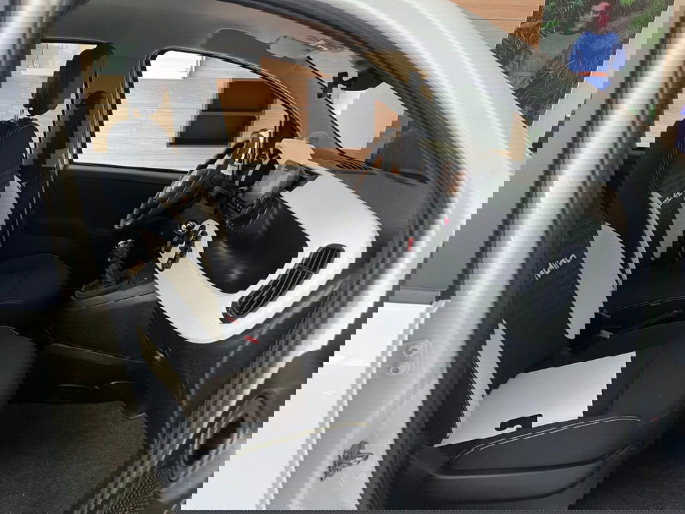 Fiat Panda Cross usata a Milano (12)