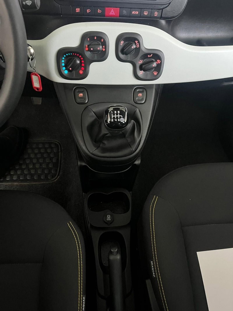 Fiat Panda Cross usata a Milano (16)