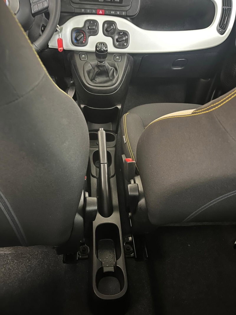 Fiat Panda Cross usata a Milano (18)
