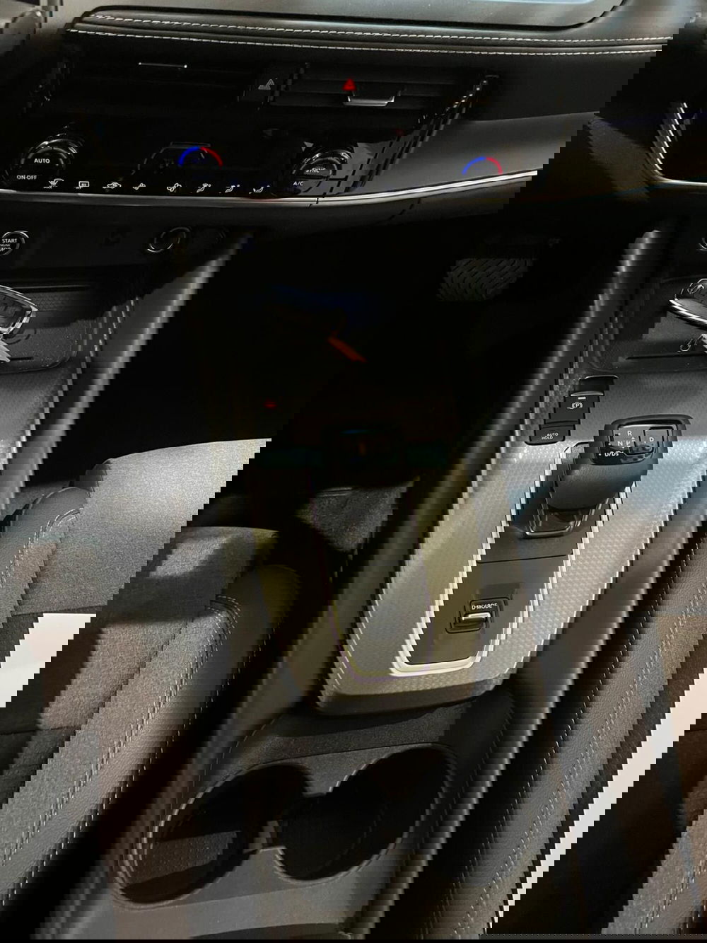 Nissan Qashqai usata a Milano (16)