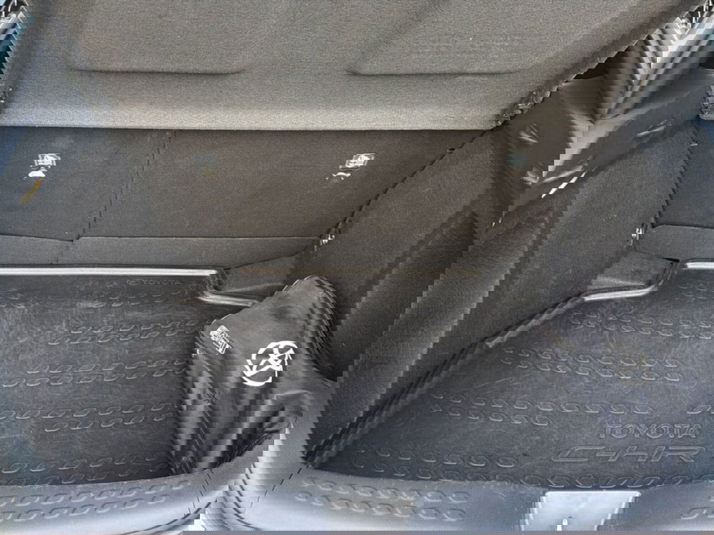 Toyota Toyota C-HR usata a Siracusa (7)