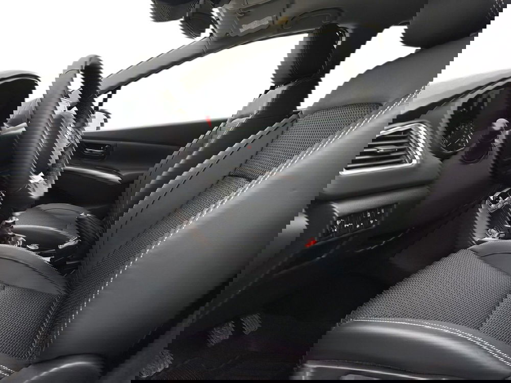 Suzuki S-Cross nuova a Prato (14)