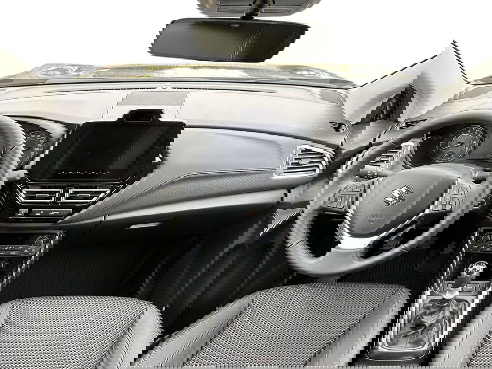 Suzuki S-Cross nuova a Prato (9)