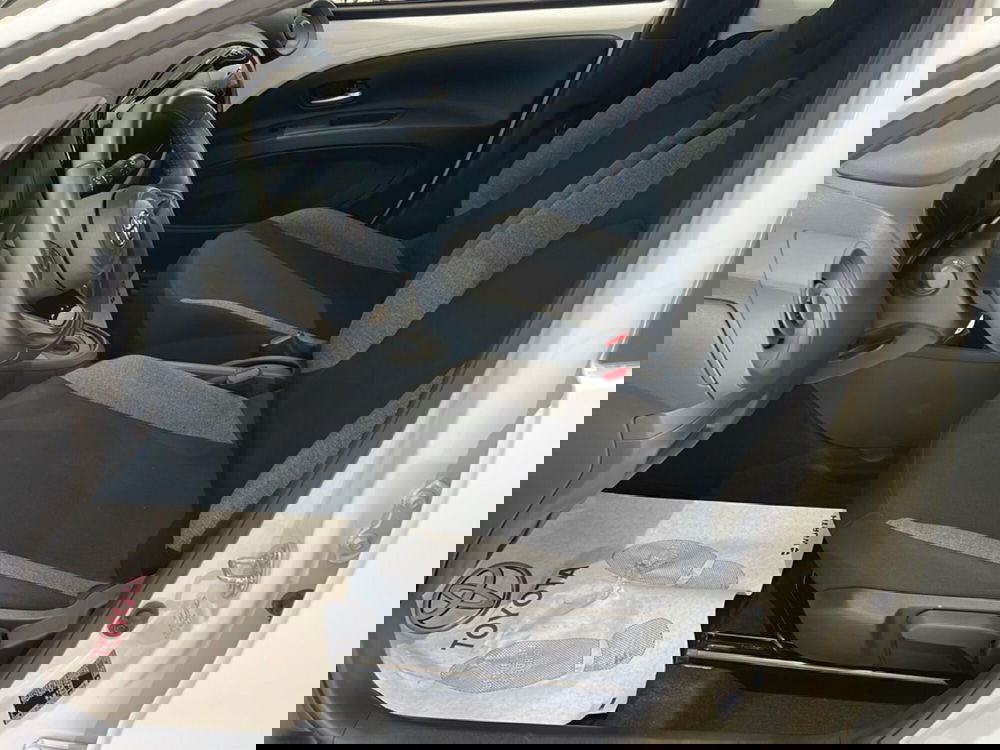 Toyota Aygo X usata a Catania (9)
