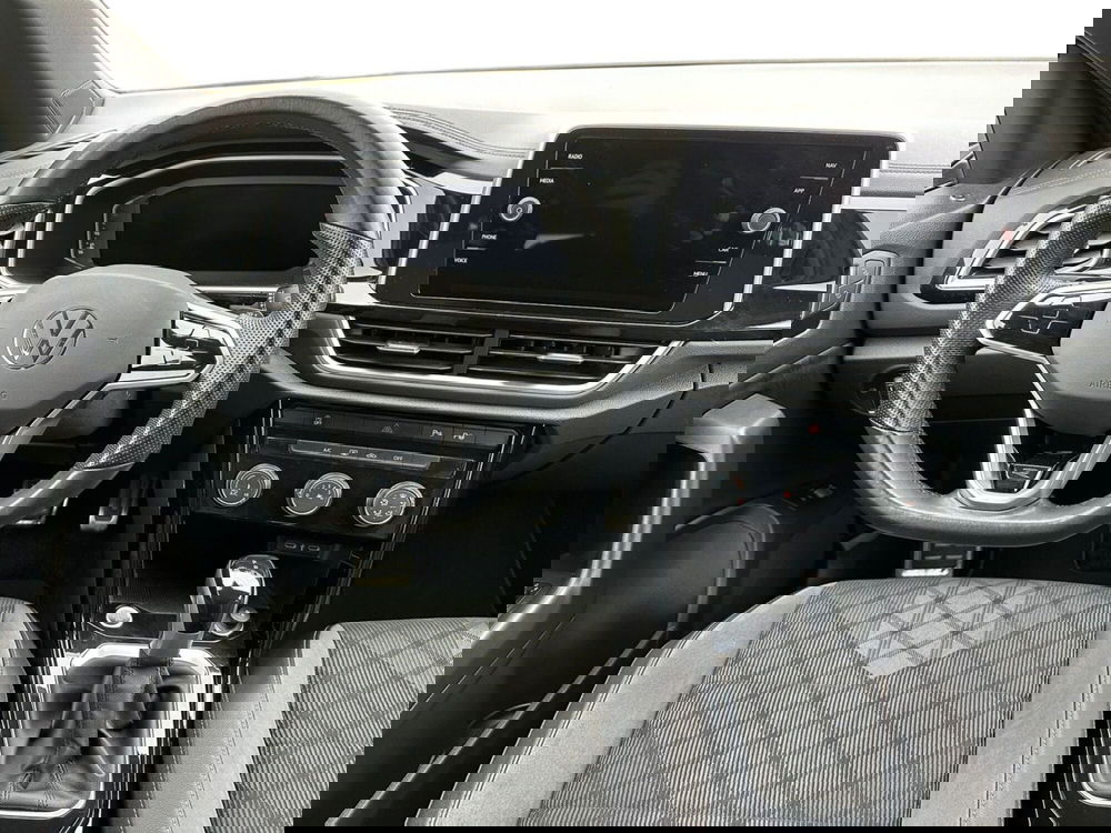 Volkswagen T-Roc usata a Pistoia (10)