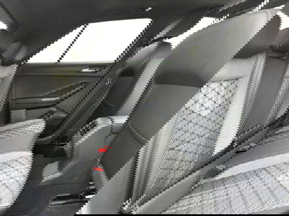 Volkswagen T-Roc usata a Pistoia (15)