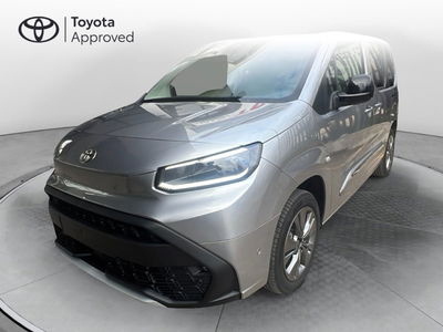 Toyota Proace City Verso City Verso 1.5D 130 CV S&amp;S Long D Luxury nuova a Nuoro