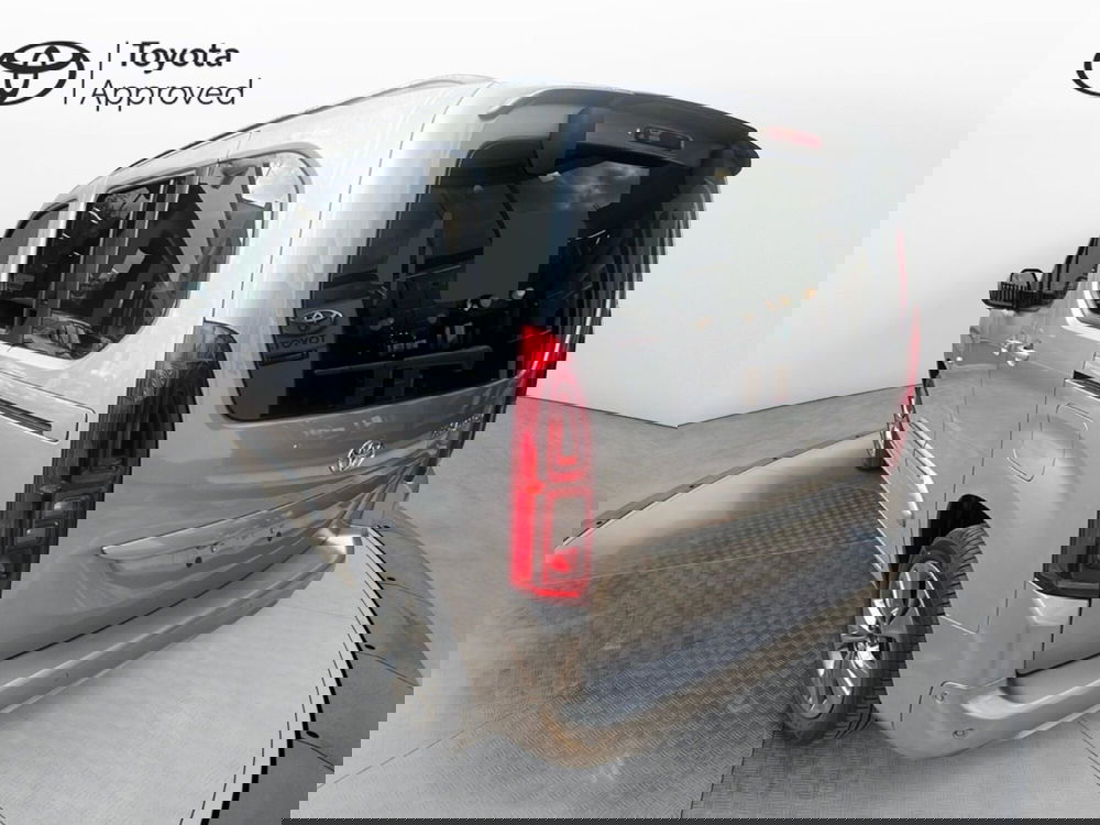 Toyota Proace City Verso nuova a Nuoro (4)