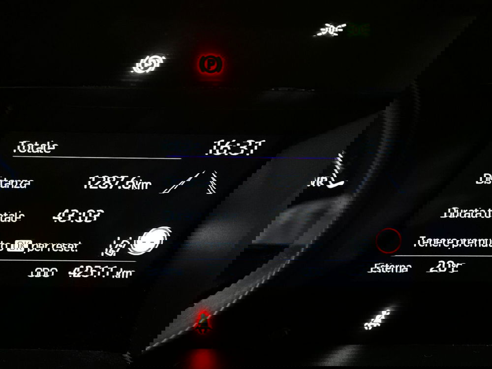 Toyota Yaris usata a Milano (12)