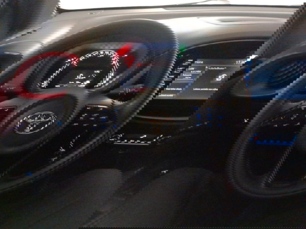 Toyota Aygo X usata a Milano (13)