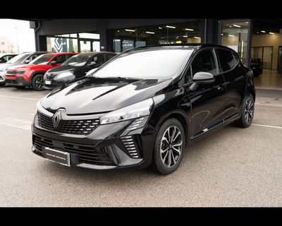 Renault Clio TCe 90 CV 5 porte Techno del 2024 usata a Treviso