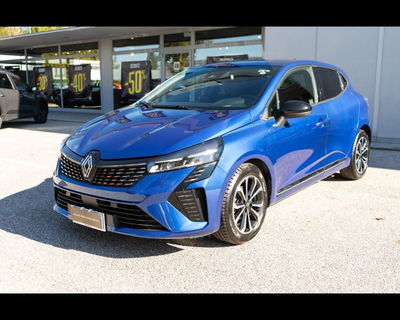 Renault Clio TCe 90 CV 5 porte Techno del 2024 usata a Treviso